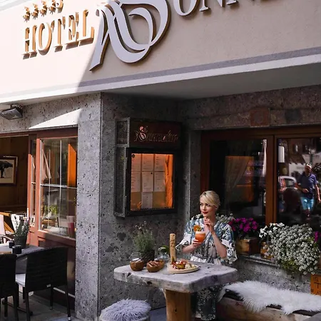 Sonne Otel